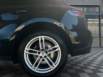 PORSCHE Macan T III Gen. Panorama Bose Kamera