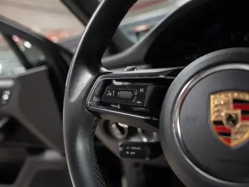 PORSCHE Macan Panorama Dachsystem LED-Hauptscheinwerfer