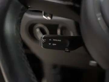 PORSCHE Macan Panorama Dachsystem LED-Hauptscheinwerfer