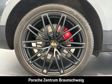 PORSCHE Macan GTS Standheizung Surround-View Sportabgas