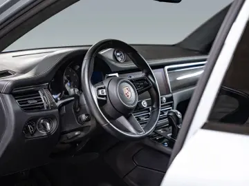 PORSCHE Macan GTS Abstandsregeltempostat BOSE Panorama