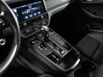 PORSCHE Macan GTS Abstandsregeltempostat BOSE Panorama