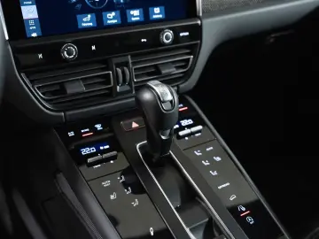 PORSCHE Macan GTS Abstandsregeltempostat BOSE Panorama