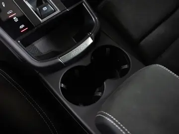 PORSCHE Macan GTS Abstandsregeltempostat BOSE Panorama