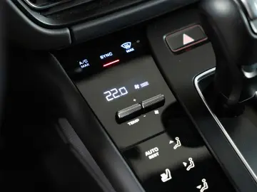 PORSCHE Macan GTS Abstandsregeltempostat BOSE Panorama