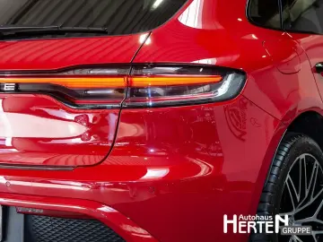 PORSCHE Macan 2.0T PANO R-KAMERA LUFTFEDERUNG BOSE AHK