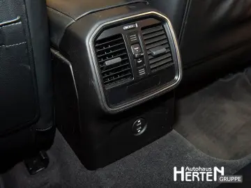 PORSCHE Macan 2.0T PANO R-KAMERA LUFTFEDERUNG BOSE AHK