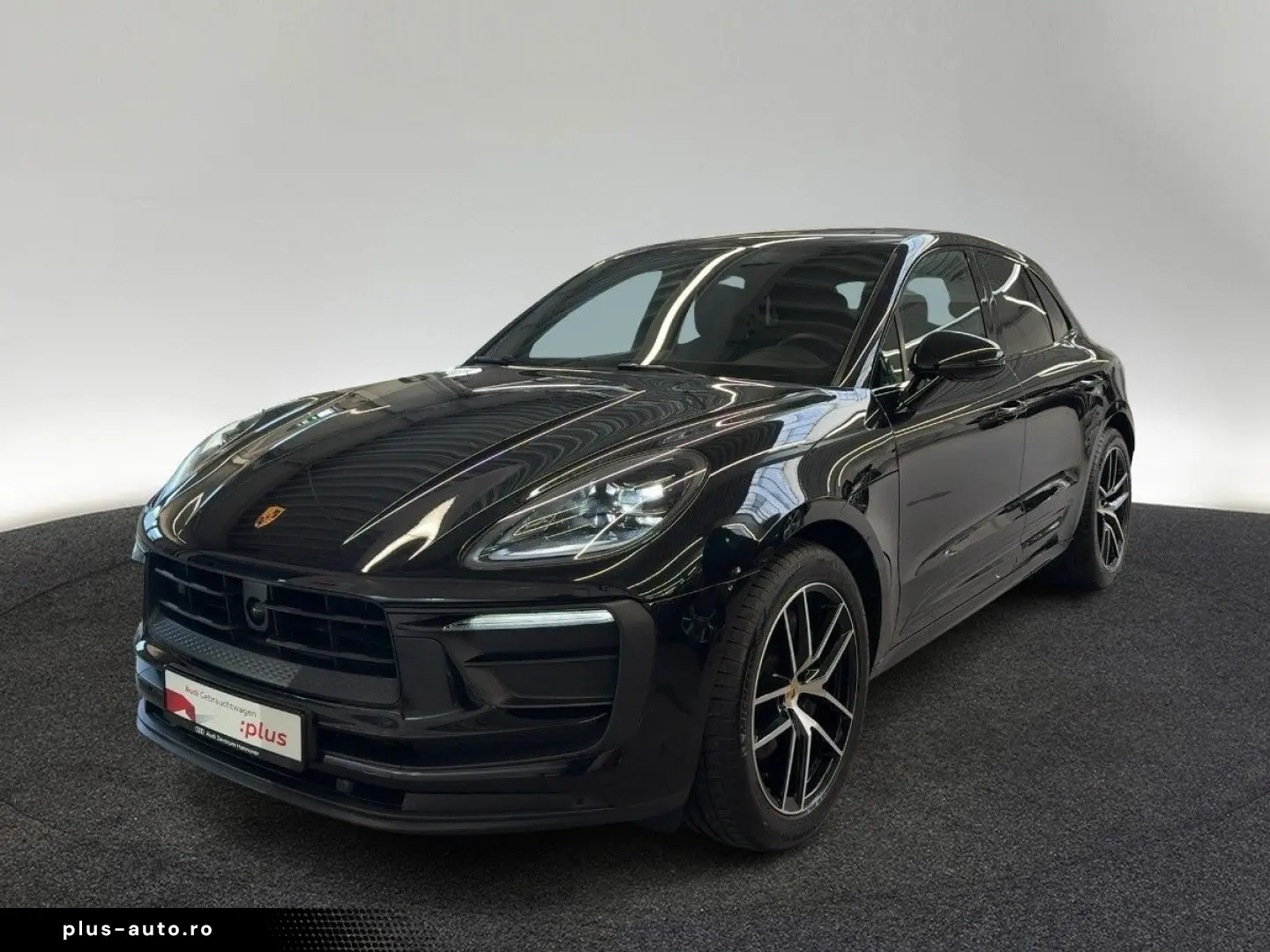 PORSCHE Macan 2.0T AHK Pano Kamera Navi LED DAB