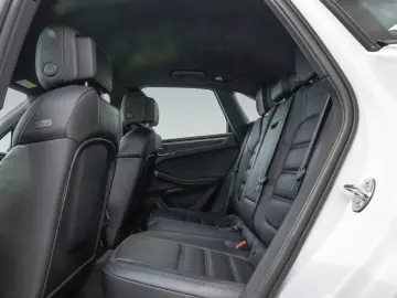 PORSCHE Macan T Standheizung 18 Wege Sitze AHK LED