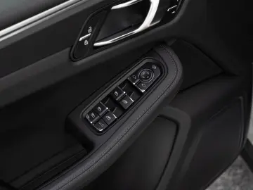 PORSCHE Macan T Standheizung 18 Wege Sitze AHK LED