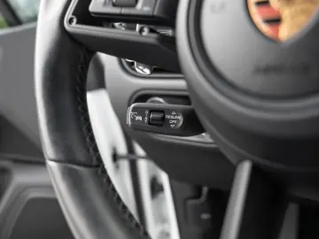 PORSCHE Macan T Standheizung 18 Wege Sitze AHK LED