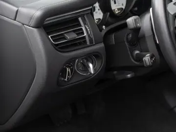 PORSCHE Macan T Standheizung 18 Wege Sitze AHK LED
