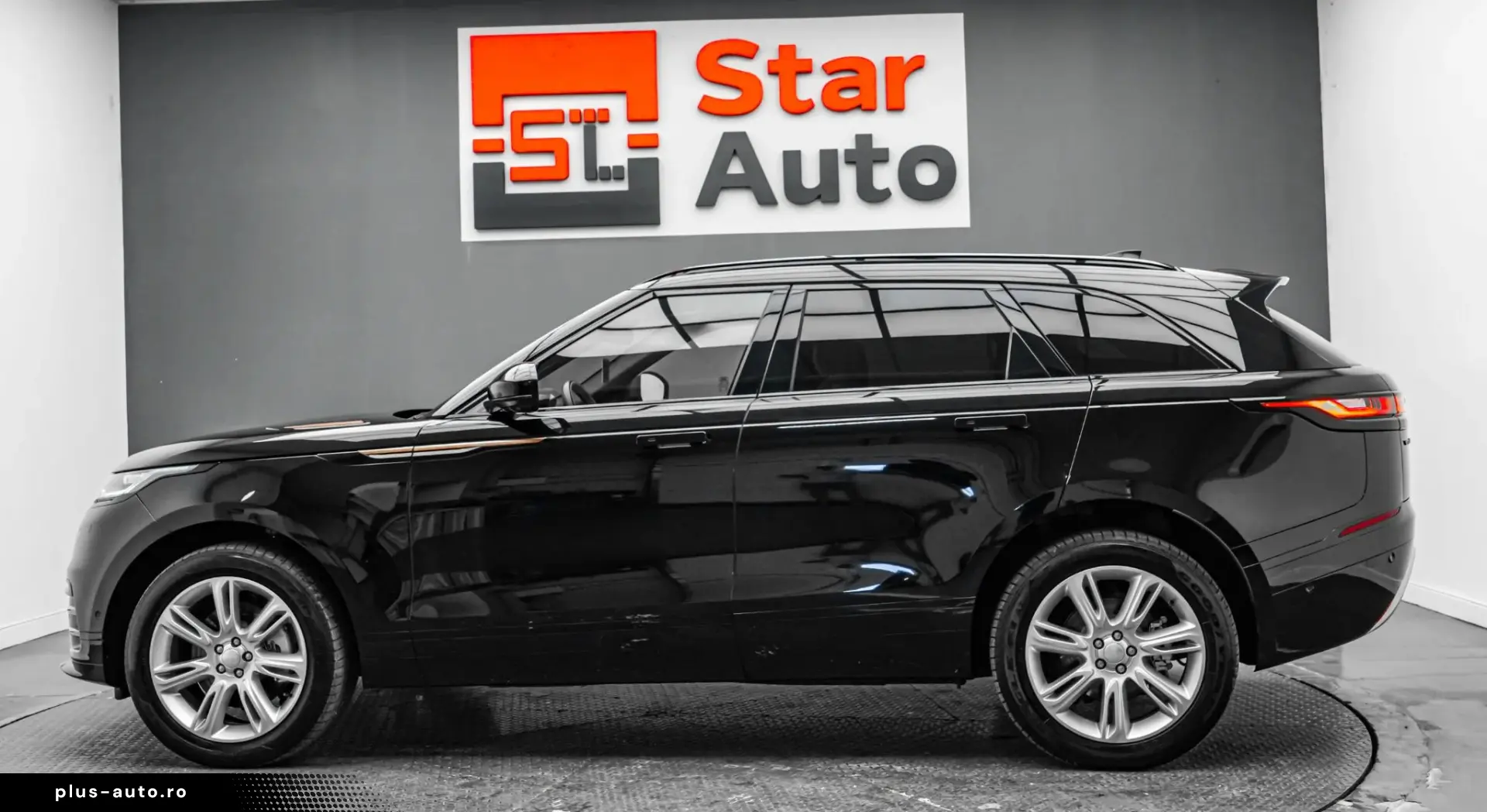 Land-Rover Range-Rover-Velar