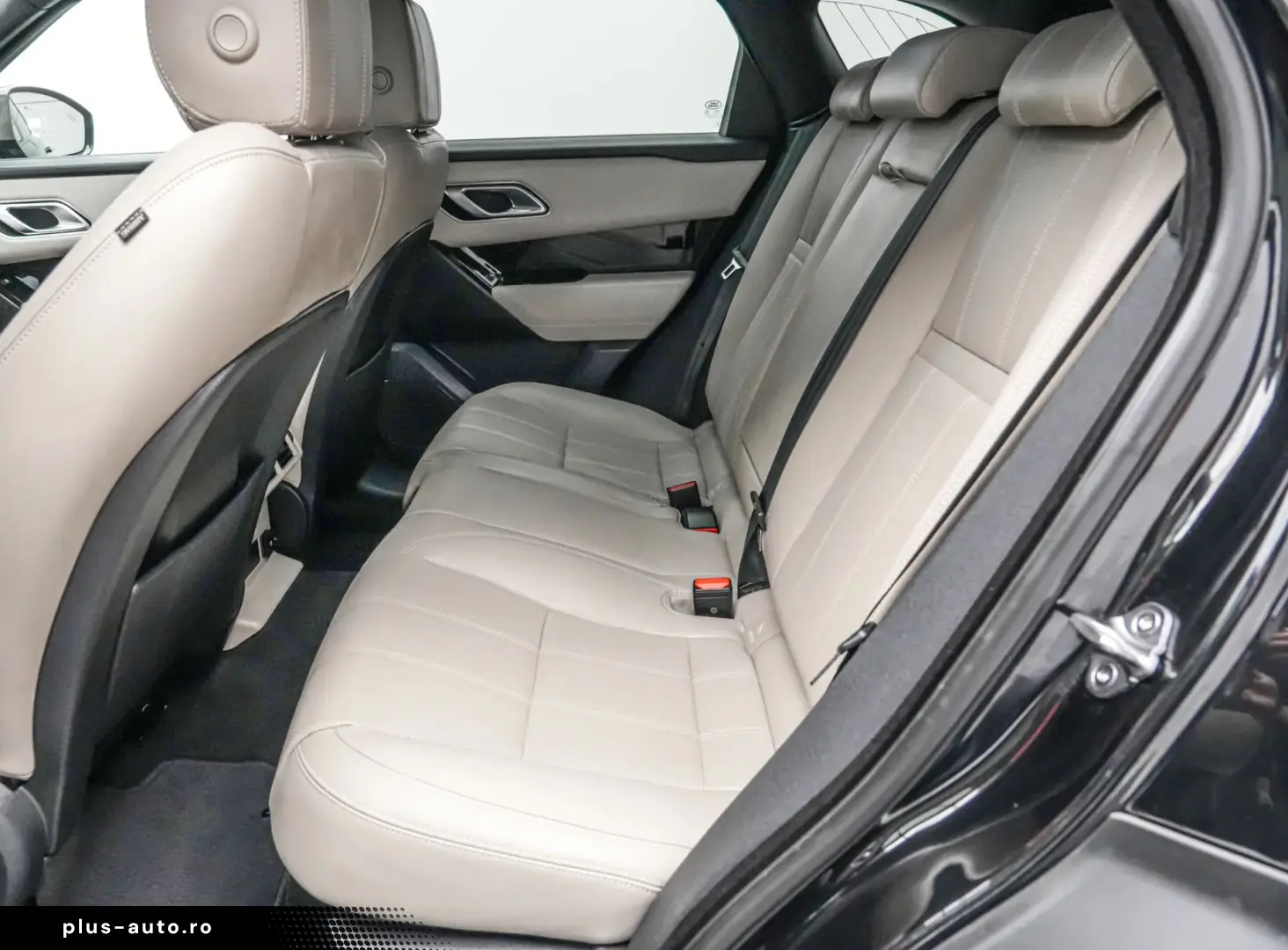 Land-Rover Range-Rover-Velar