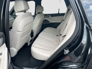 BMW X5 xDrive40d M Sport Standheizung Massage LED