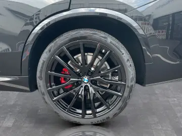 BMW X5 xDrive40d M Sport Standheizung Massage LED