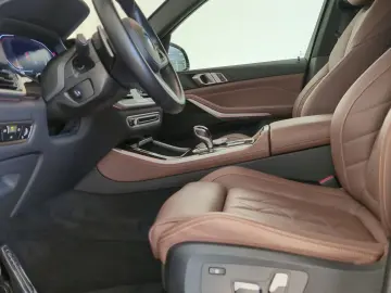 BMW X5 xDrive40d M Sport Navi AHK 360  SHZ DAB Navi