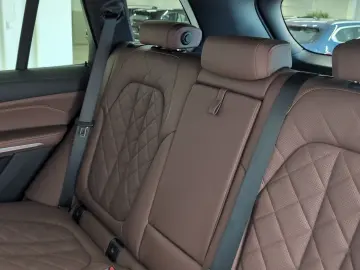 BMW X5 xDrive40d M Sport Navi AHK 360  SHZ DAB Navi