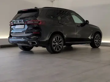 BMW X5 xDrive40d M Sport Navi AHK 360  SHZ DAB Navi
