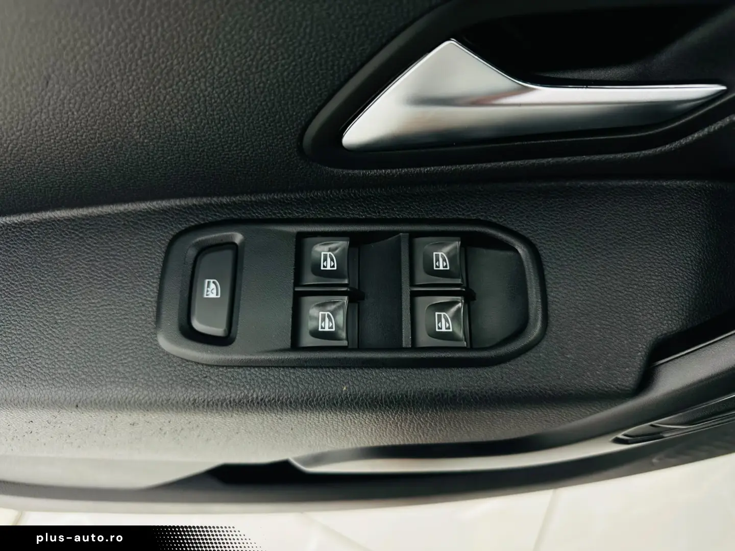 DACIA DUSTER 2019 1.6i E6 Garantie 12 Luni Rate Avans 0 Doar