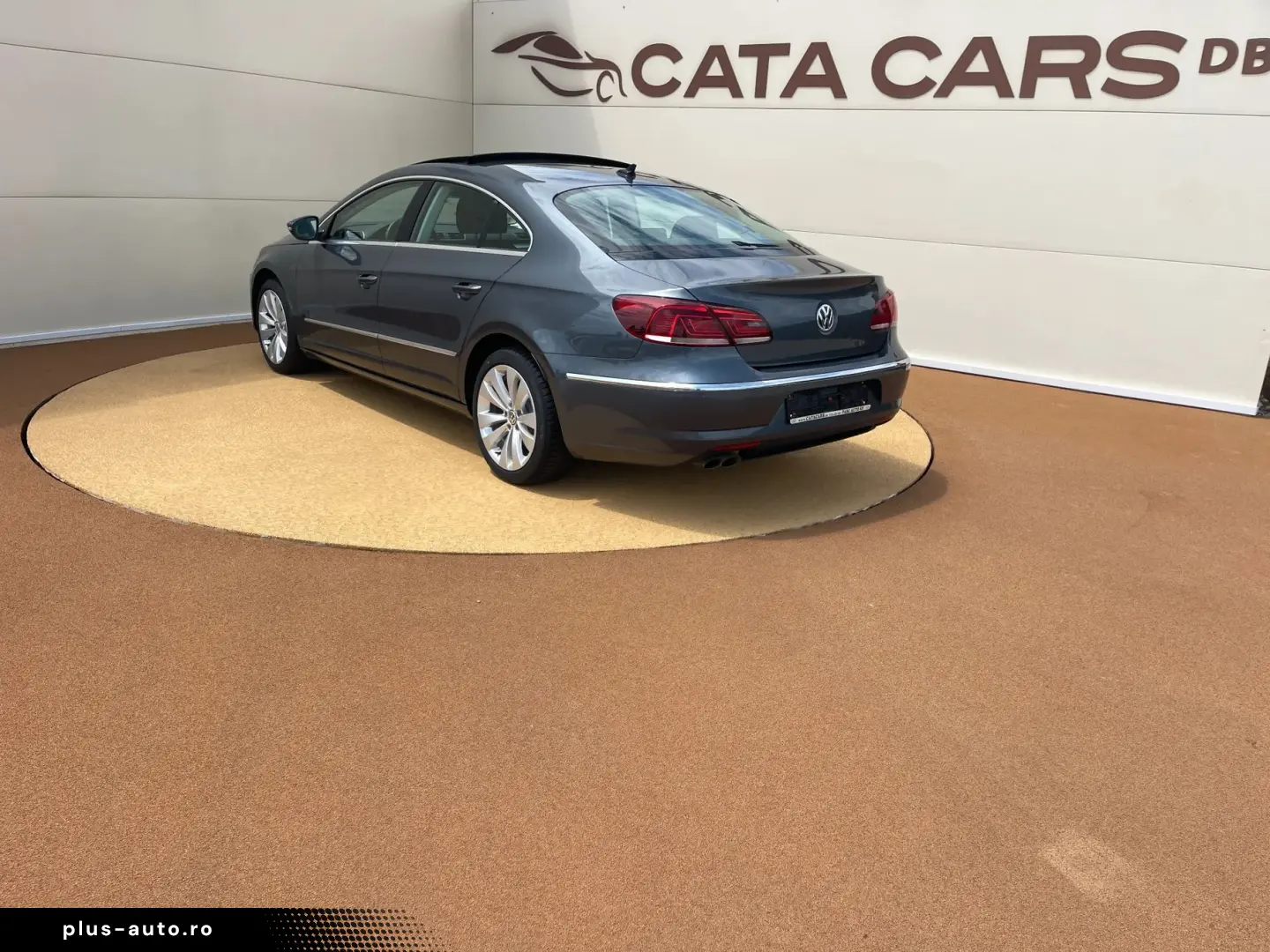 Volkswagen Passat-Cc