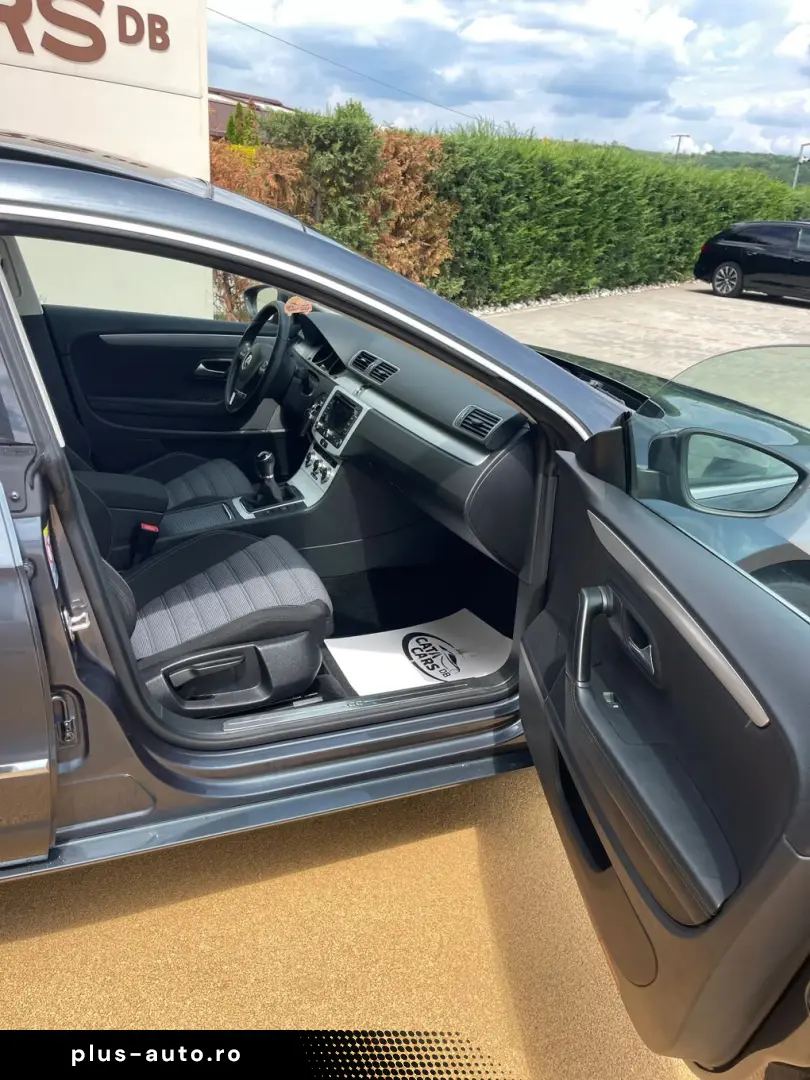 Volkswagen Passat-Cc