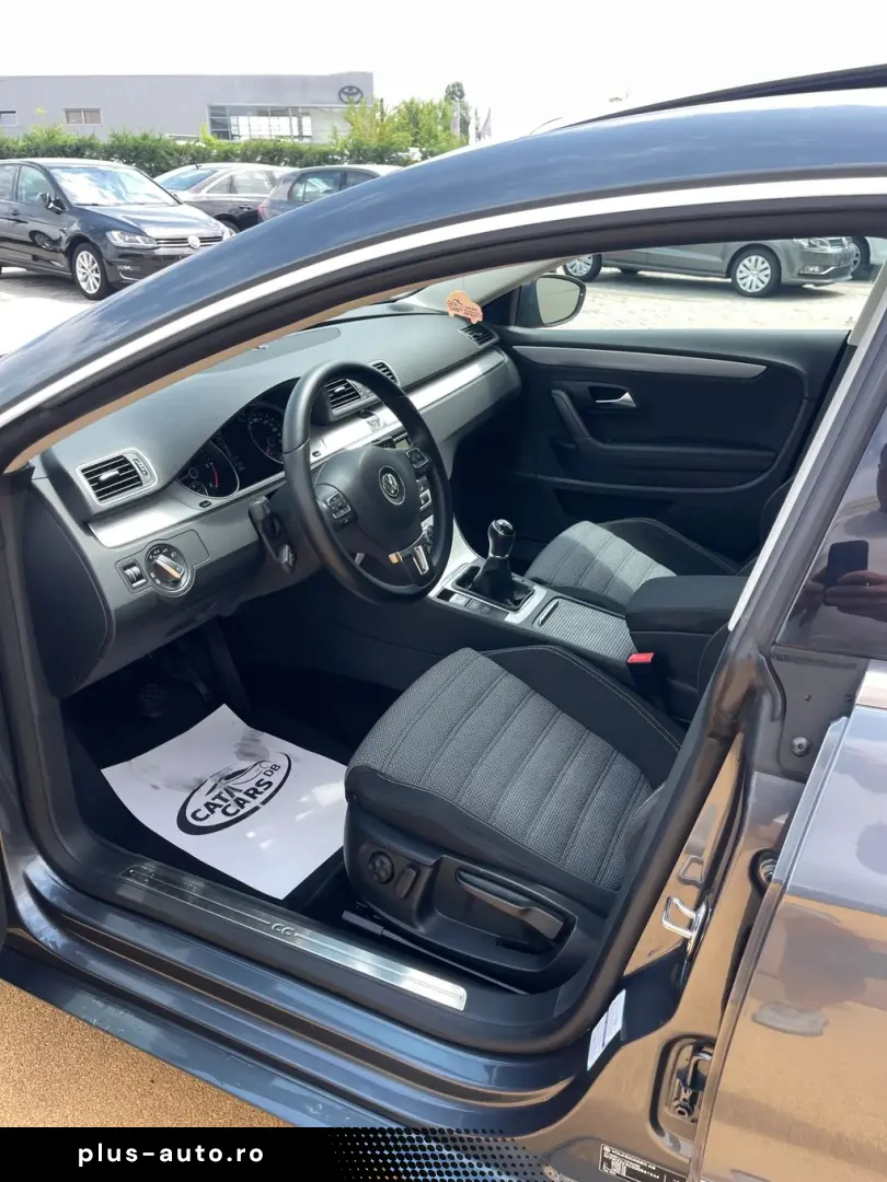 Volkswagen Passat-Cc