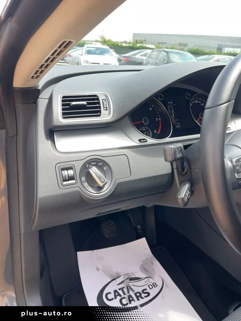 Volkswagen Passat-Cc