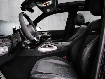 MERCEDES-BENZ GLS 800 Brabus Black