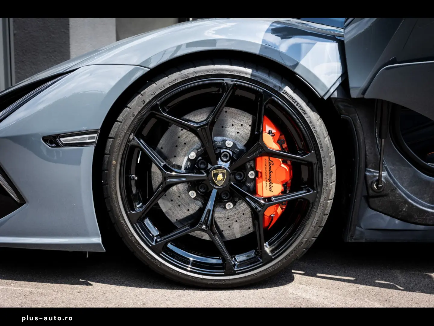 LAMBORGHINI Revuelto  GRIGIO TELESTO PPF CARBON SONUS LIFT