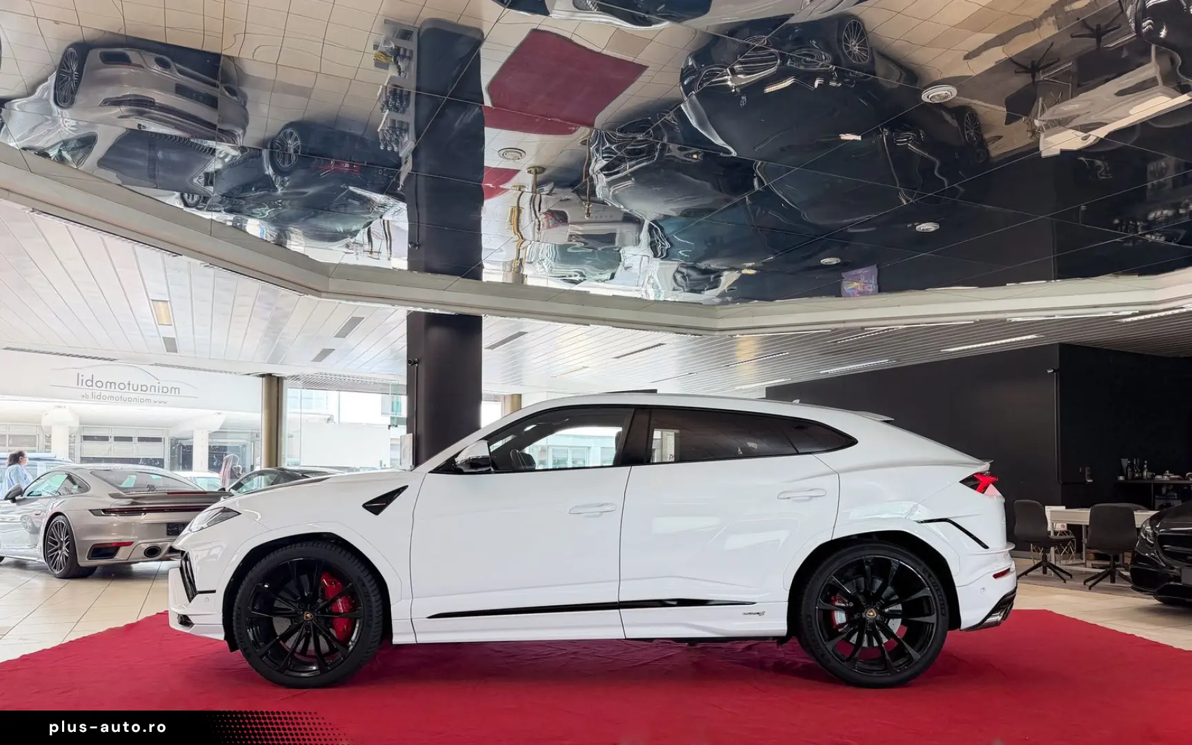 LAMBORGHINI Urus S ACC ANIMA HU PANO SOFTCLOSE 1.HAND MWST