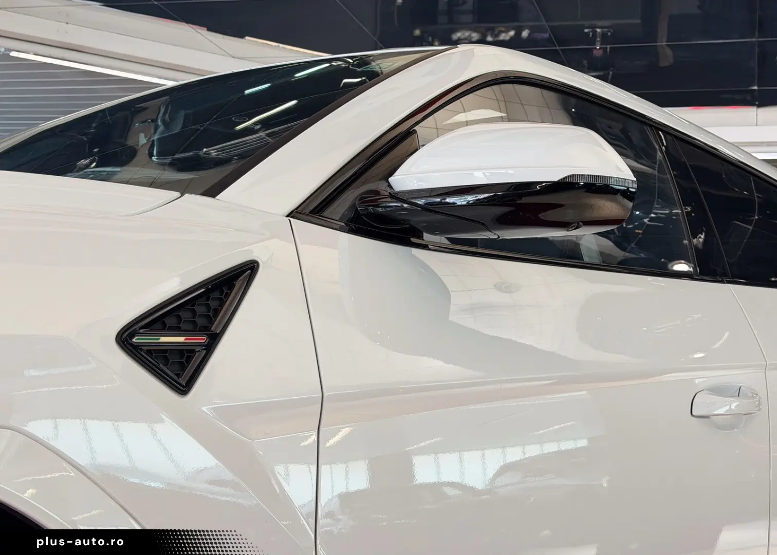 LAMBORGHINI Urus S ACC ANIMA HU PANO SOFTCLOSE 1.HAND MWST