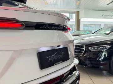 LAMBORGHINI Urus S ACC ANIMA HU PANO SOFTCLOSE 1.HAND MWST
