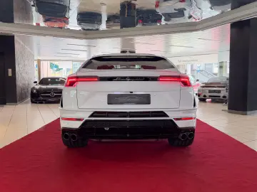 LAMBORGHINI Urus S ACC ANIMA HU PANO SOFTCLOSE 1.HAND MWST