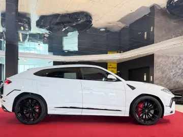 LAMBORGHINI Urus S ACC ANIMA HU PANO SOFTCLOSE 1.HAND MWST