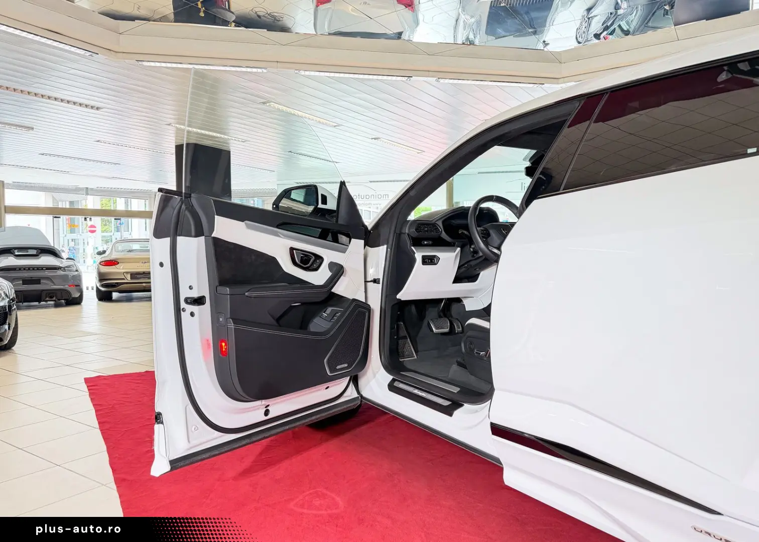 LAMBORGHINI Urus S ACC ANIMA HU PANO SOFTCLOSE 1.HAND MWST