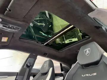 LAMBORGHINI Urus S ACC ANIMA HU PANO SOFTCLOSE 1.HAND MWST