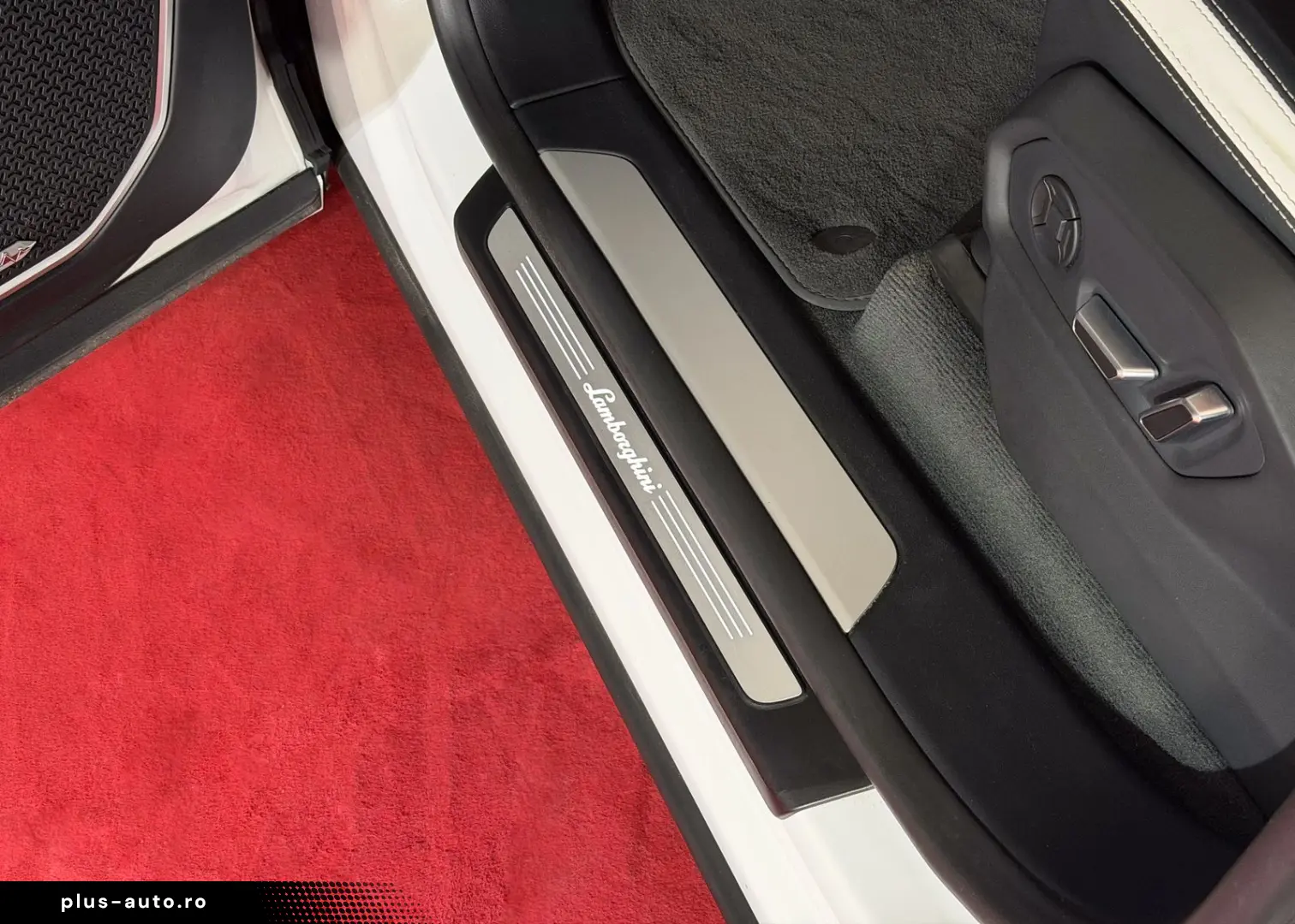 LAMBORGHINI Urus S ACC ANIMA HU PANO SOFTCLOSE 1.HAND MWST