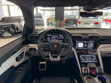 LAMBORGHINI Urus S ACC ANIMA HU PANO SOFTCLOSE 1.HAND MWST