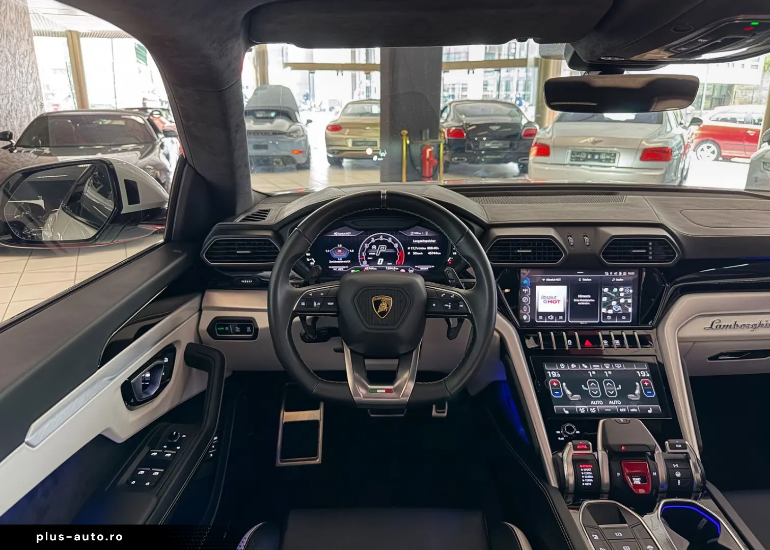 LAMBORGHINI Urus S ACC ANIMA HU PANO SOFTCLOSE 1.HAND MWST