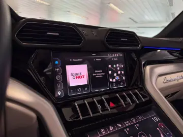 LAMBORGHINI Urus S ACC ANIMA HU PANO SOFTCLOSE 1.HAND MWST