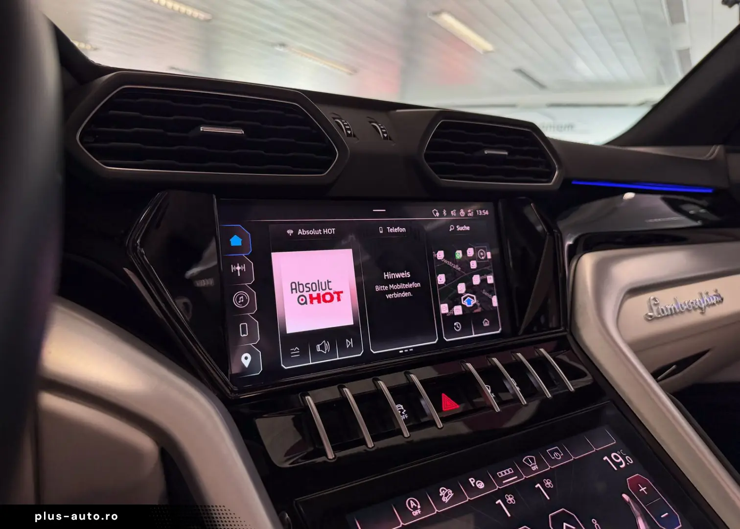 LAMBORGHINI Urus S ACC ANIMA HU PANO SOFTCLOSE 1.HAND MWST