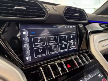 LAMBORGHINI Urus S ACC ANIMA HU PANO SOFTCLOSE 1.HAND MWST