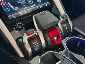 LAMBORGHINI Urus S ACC ANIMA HU PANO SOFTCLOSE 1.HAND MWST