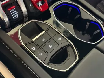 LAMBORGHINI Urus S ACC ANIMA HU PANO SOFTCLOSE 1.HAND MWST
