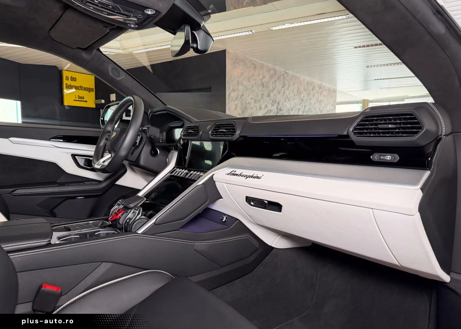LAMBORGHINI Urus S ACC ANIMA HU PANO SOFTCLOSE 1.HAND MWST