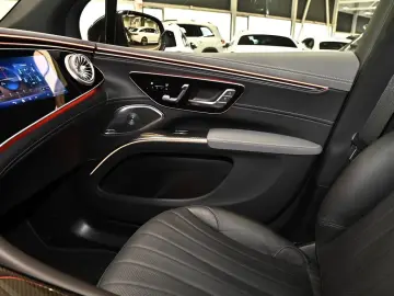 Mercedes-Benz EQS 580 SUV