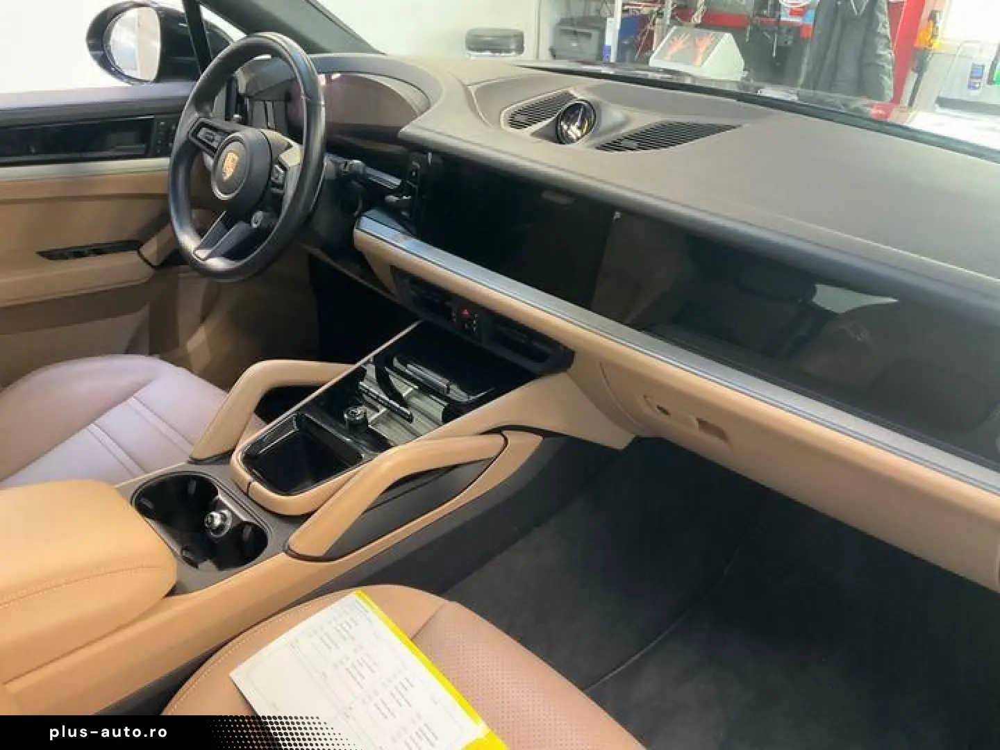 PORSCHE Cayenne Coupe E-Hybrid   Design   Chrono   Inno
