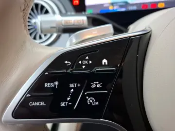 Mercedes-Benz EQS 450  SUV AMG Business Class Hyperscreen