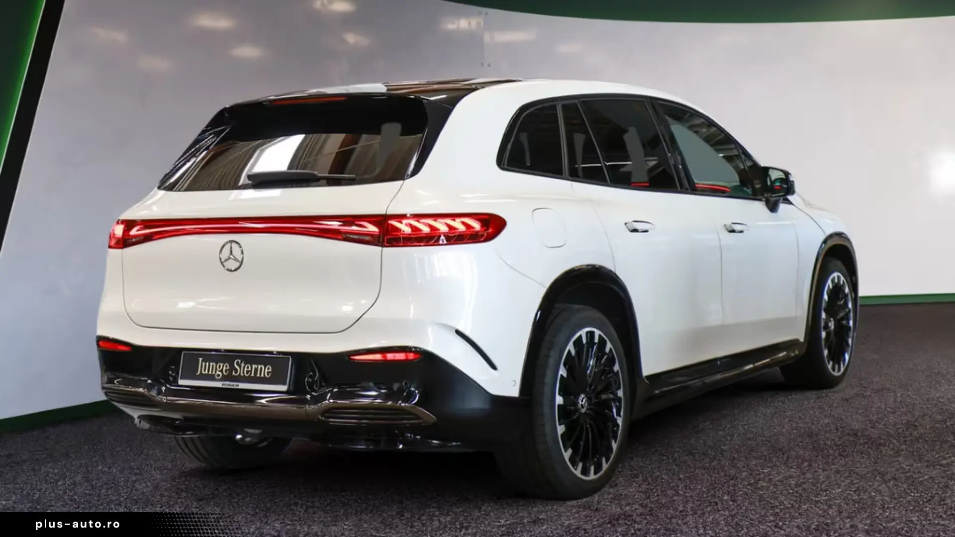 Mercedes-Benz EQS 450  SUV AMG Sport Premium  Hyperscreen